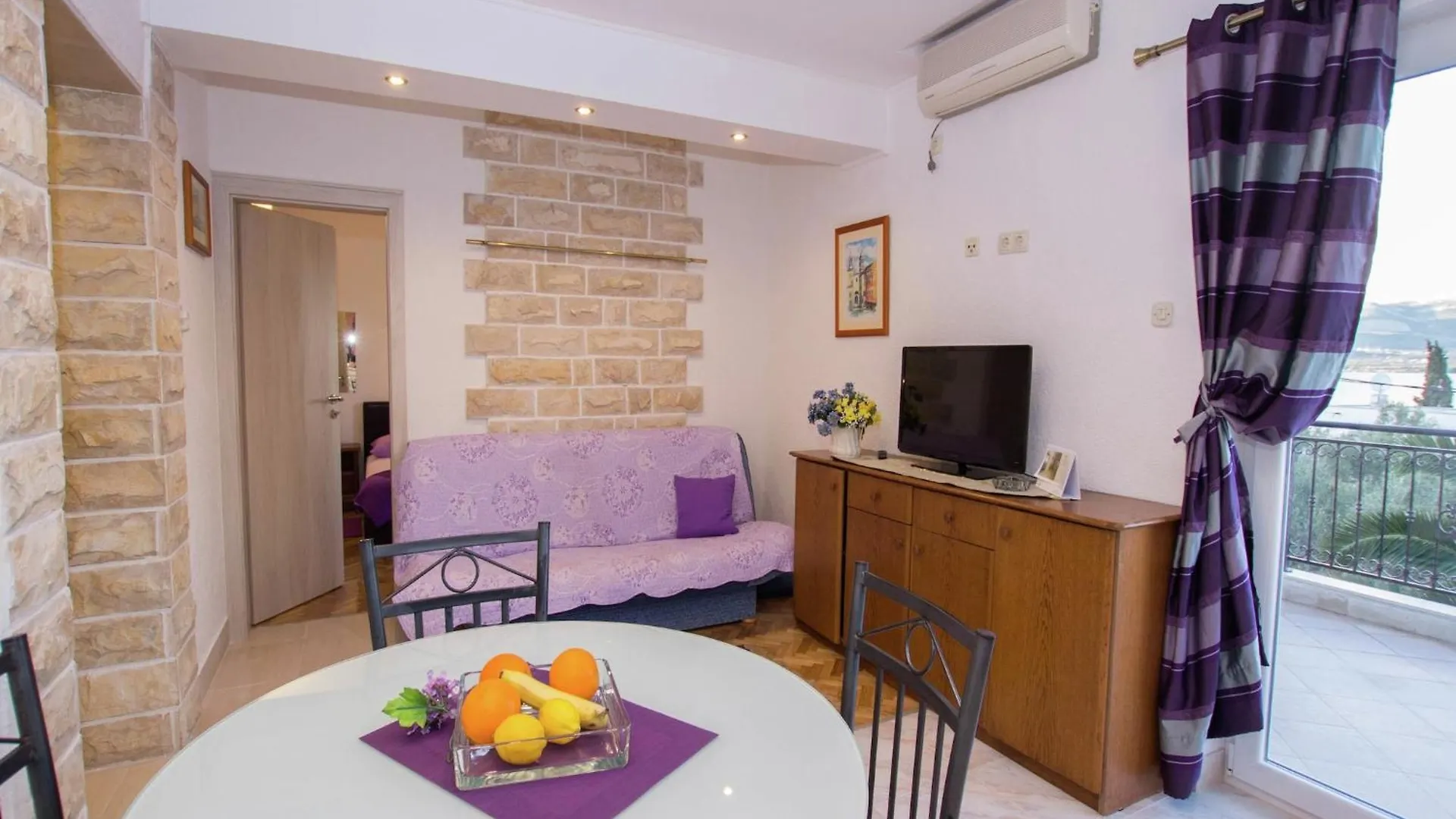Modern Apartment In Slatine With Terrace Trogir Kroatien